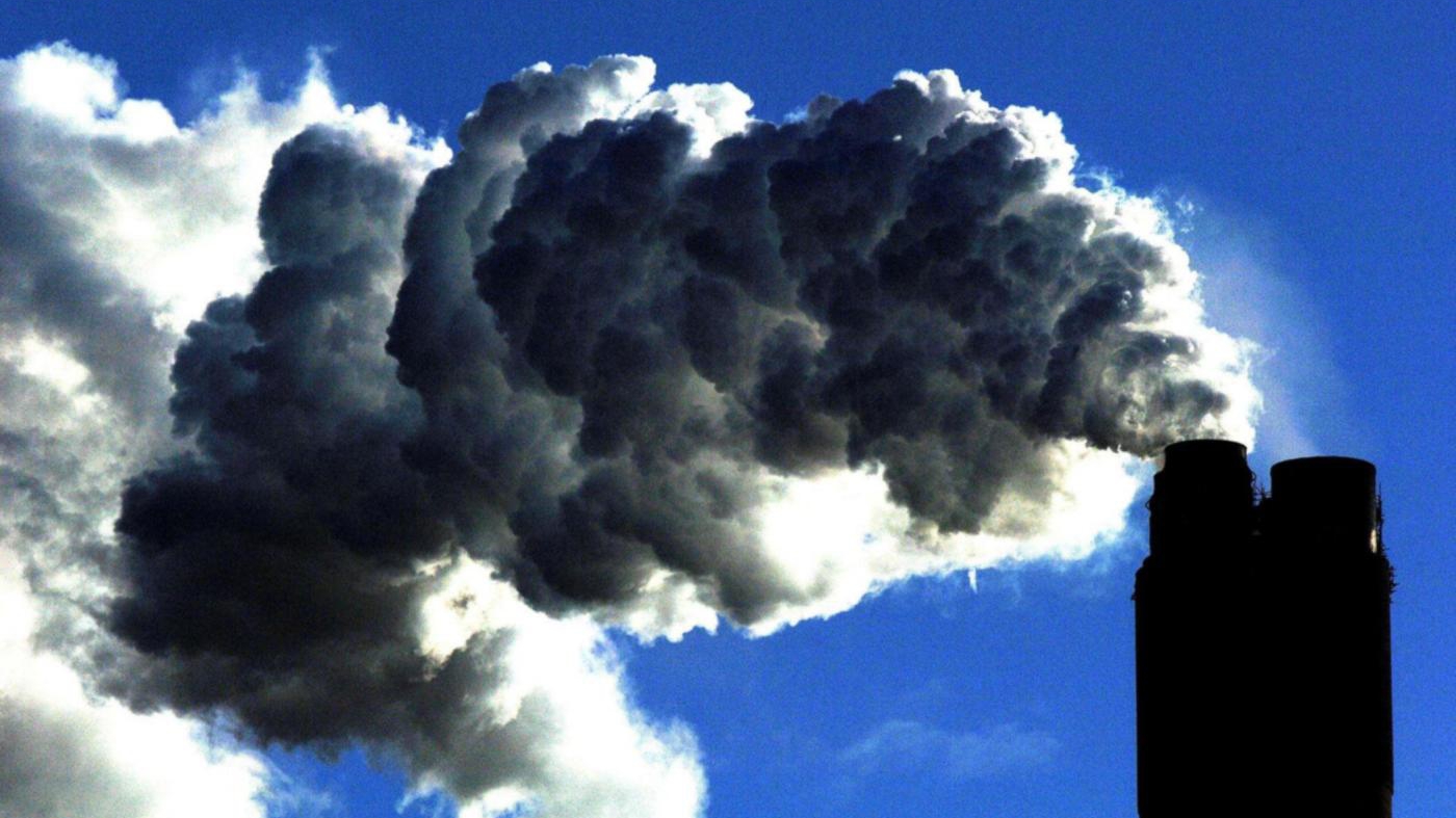 La Commissione UE salva il carbone e affonda le rinnovabili