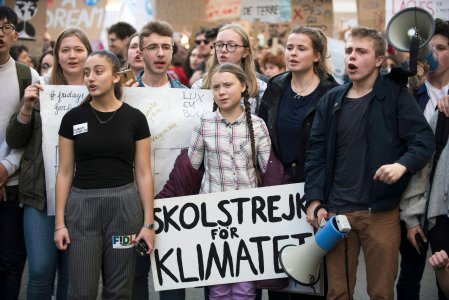 Non si è mai troppo piccoli per cambiare il mondo: la Davide Greta Thunberg contro i Golia del potere