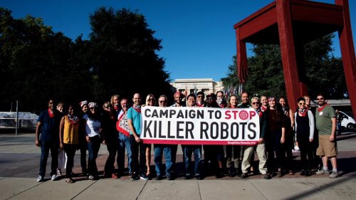 Gli scienziati italiani: “Fermate la corsa ai robot killer!”