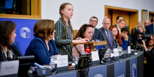 Greta Thunberg: «Il tempo sta per scadere. Non fallite, vogliamo un futuro»
