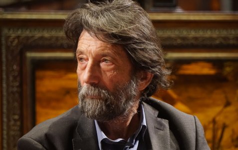 Cacciari, Agamben e Scarselli: «Critica politico-giuridica del green pass»