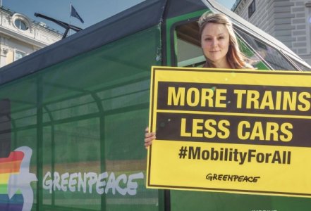 Greenpeace: i paesi europei hanno speso di più per le strade che per le ferrovie
