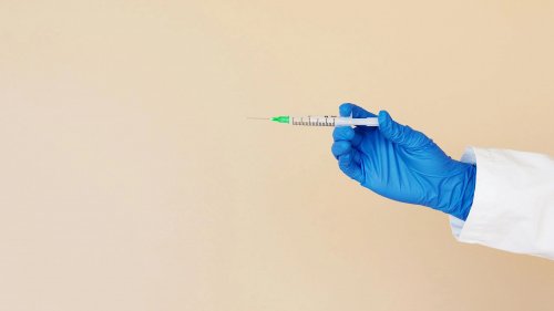 Donzelli: «Vi spiego i rischi dei nuovi vaccini anti-covid autoreplicanti»