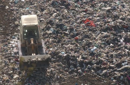 Rifiuti, giornata di lutto per quattro comuni del napoletano