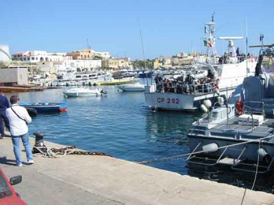 I diari di Lampedusa. Prima parte - I migranti che non esistono