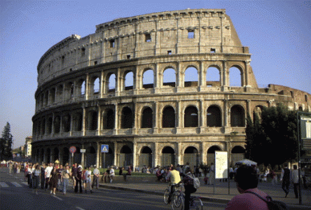 I monumenti di Roma anneriti e 'rosicchiati' dallo smog