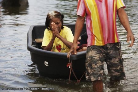 Thailandia. Rifugiati del clima, le immagini dell'alluvione