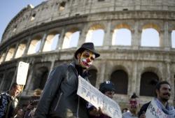 Roma. Il carnevale degli indignati per informare i cittadini