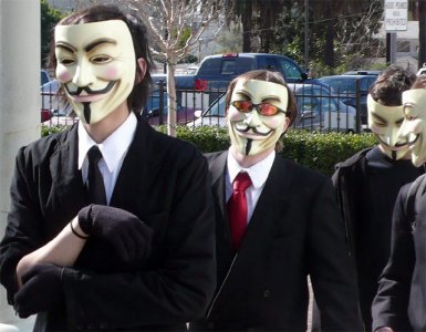 Gli hacker di Anonymous attaccano la costituzione ungherese