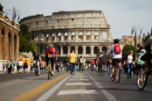 'Salvaiciclisti': a Roma 50mila in piazza per chiedere un'altra mobilità