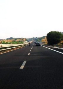 La Maremma in bilico tra asfalto e cemento