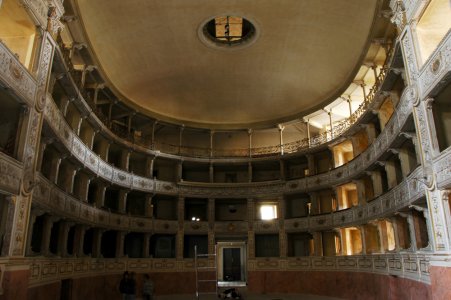 Teatro Rossi aperto: un nuovo spazio per la cultura a Pisa