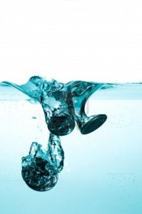 Acqua pubblica: approvata nuova tariffa in violazione del referendum