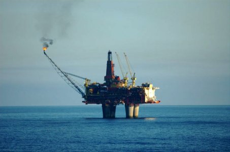 Petrolio: a Brindisi ripartono le attività estrattive