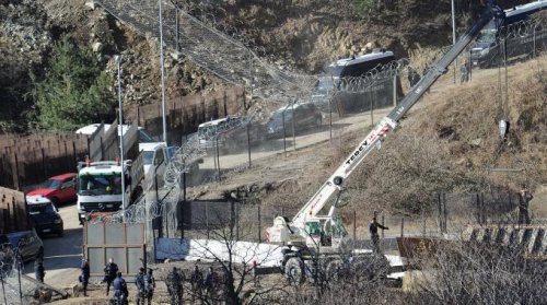 Tav in Val di Susa, attacco al cantiere e attacchi mediatici