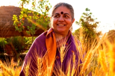 Vandana Shiva: “i brevetti sui semi minacciano la libertà”
