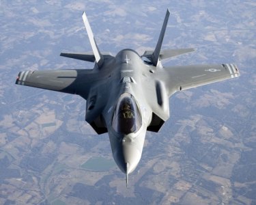 F35, parte la petizione contro l'acquisto degli aerei militari