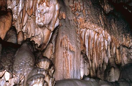 Grotte, un habitat a rischio. Le proposte degli speleologi europei