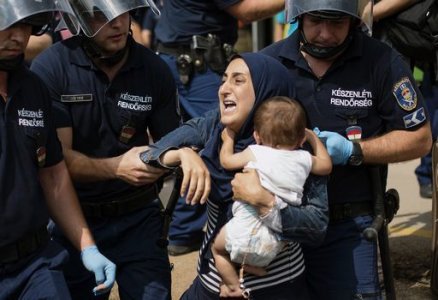 Oltre l'esodo dei rifugiati, oltre l'emergenza profughi