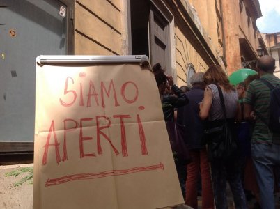 Il Teatro Valle torna per un giorno simbolo della 