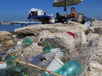 Coste italiane: inquinamento cronico e un popolo assuefatto