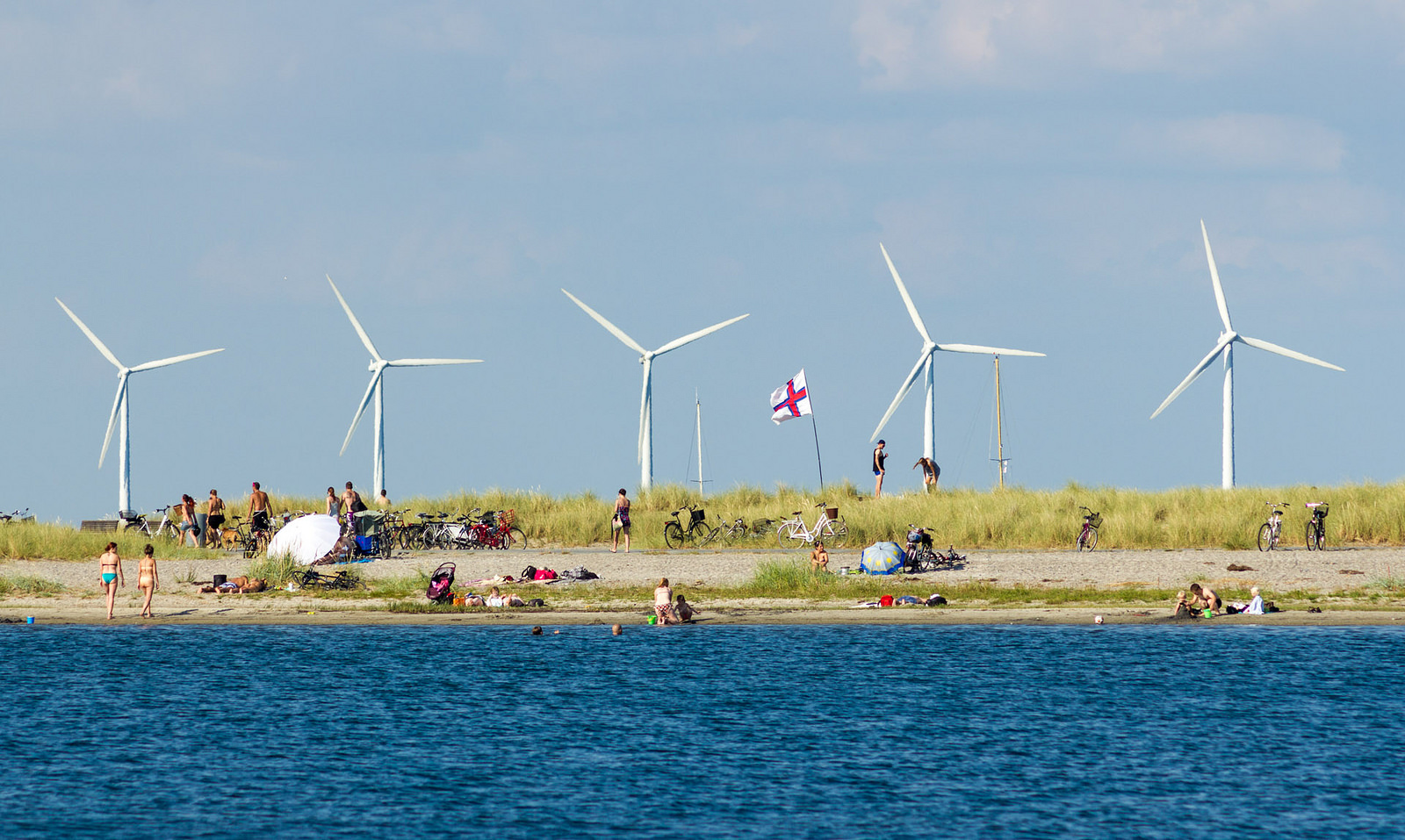 La Danimarca verso il 100% di elettricità da energie rinnovabili: un esempio per l’Italia