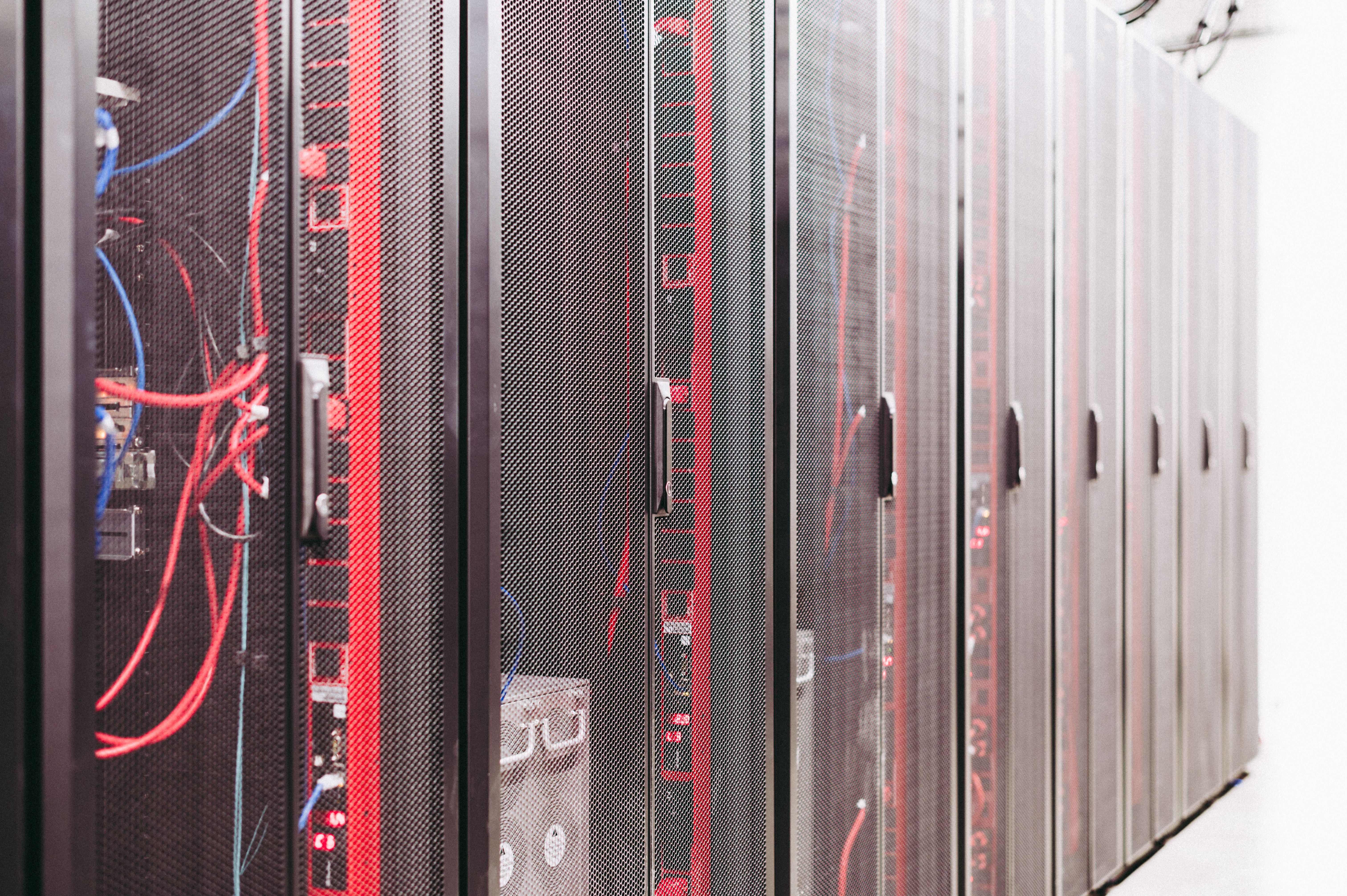 IA e data center: la tecnologia all’attacco della vita