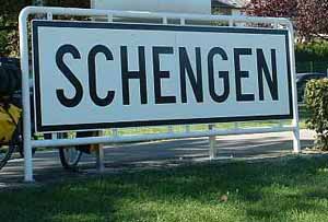Immigrazione: l'Europa rivede la convenzione di Schengen
