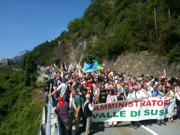 Manifestazione NO TAV in Val di Susa: cosa è successo veramente