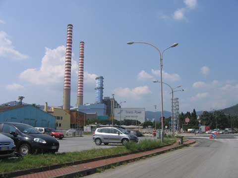 Ancora carbone: a Vado Ligure raddoppia la centrale