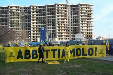 Ambiente e territorio a rischio, Legambiente: “basta condoni”