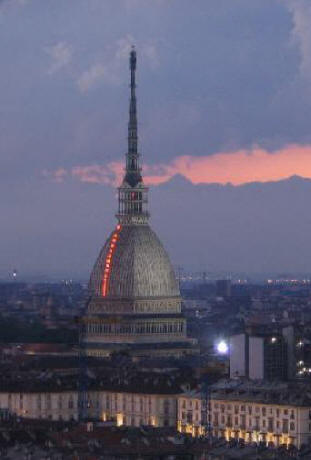 Torino, la città più inquinata. Lo confermano Legambiente e Aci