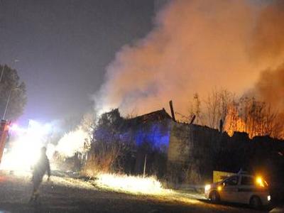 Torino, incendiato campo Rom. Nervi a pezzi per la città dell'accoglienza?