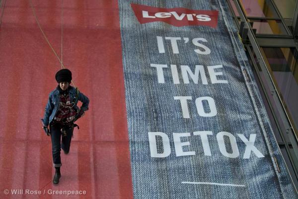 Levi's si impegna ad eliminare le sostanze tossiche pericolose dai jeans