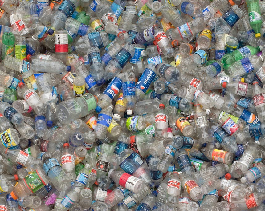 Bottigliette di plastica verso l'abolizione