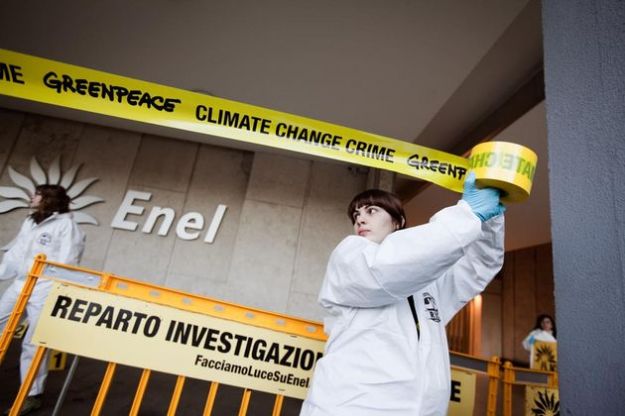 Carbone, Enel tenta di censurare la protesta di Greenpeace