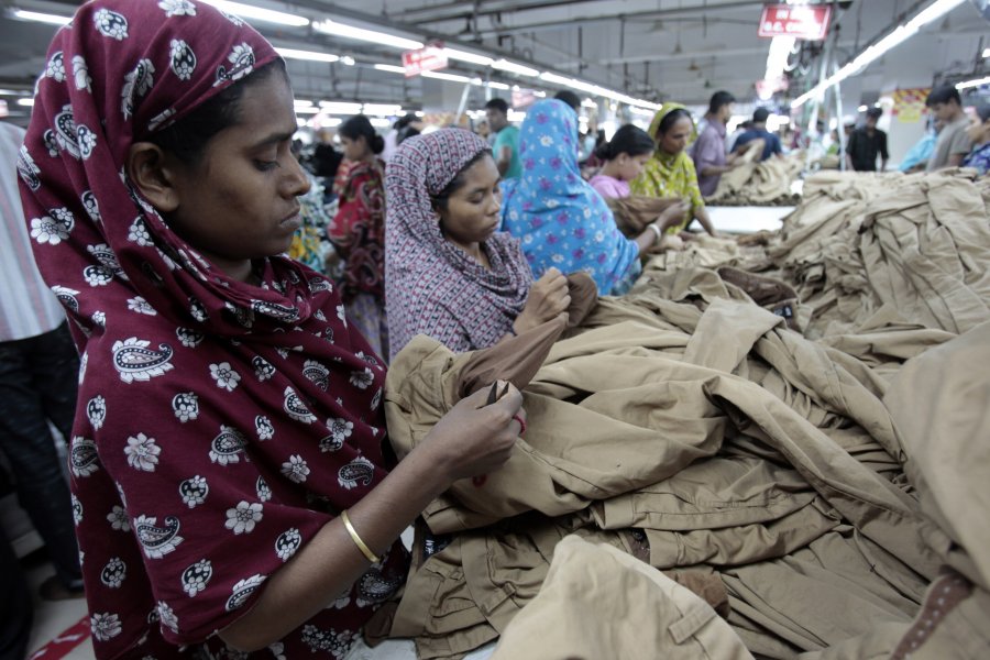 Bangladesh, grandi marchi firmano accordo per la sicurezza sul lavoro