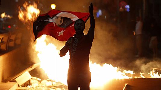 Turchia in rivolta contro la deriva autoritaria del governo