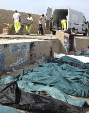 Naufragio a Lampedusa: l'ennesima strage di migranti