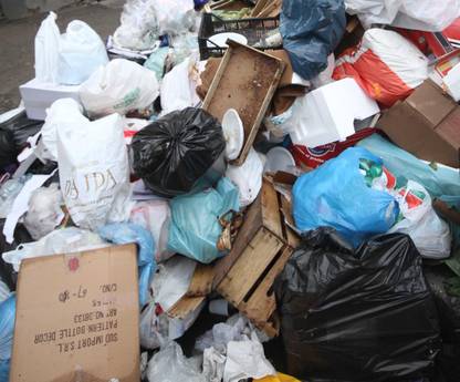 Rifiuti, a Napoli si pensa all'apertura di due nuove discariche