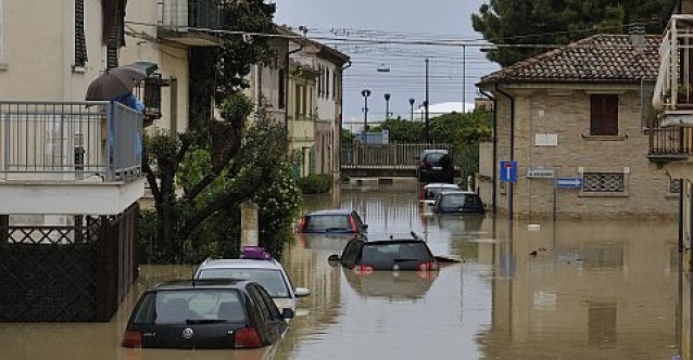 Tornadi, frane e alluvioni: l’Italia va in pezzi