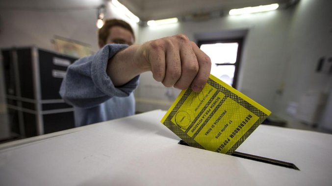 Referendum trivelle: niente quorum nel Far West degli imbonitori di Stato