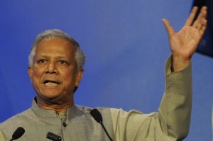 Bangladesh, Muhammad Yunus cacciato dalla Grameen Bank