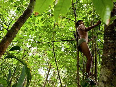Brasile, l'Amazzonia strappata alle sue tribù